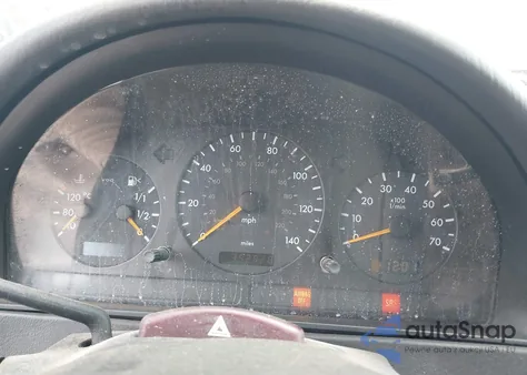 2000 Mercedes-Benz Ml 320 из США, поврежденный, VIN 4JGAB54E6YA190258